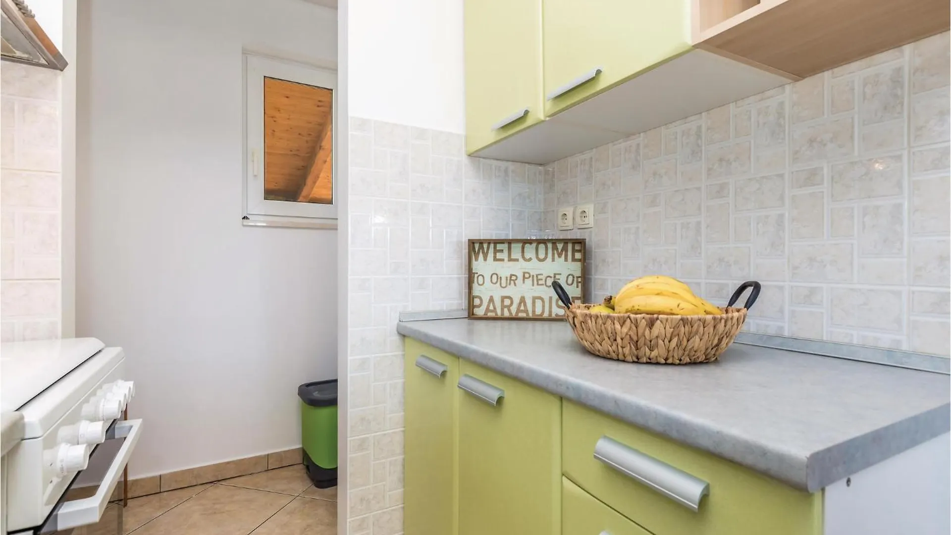 Amazing Apartment In Supetarska Draga With Wifi