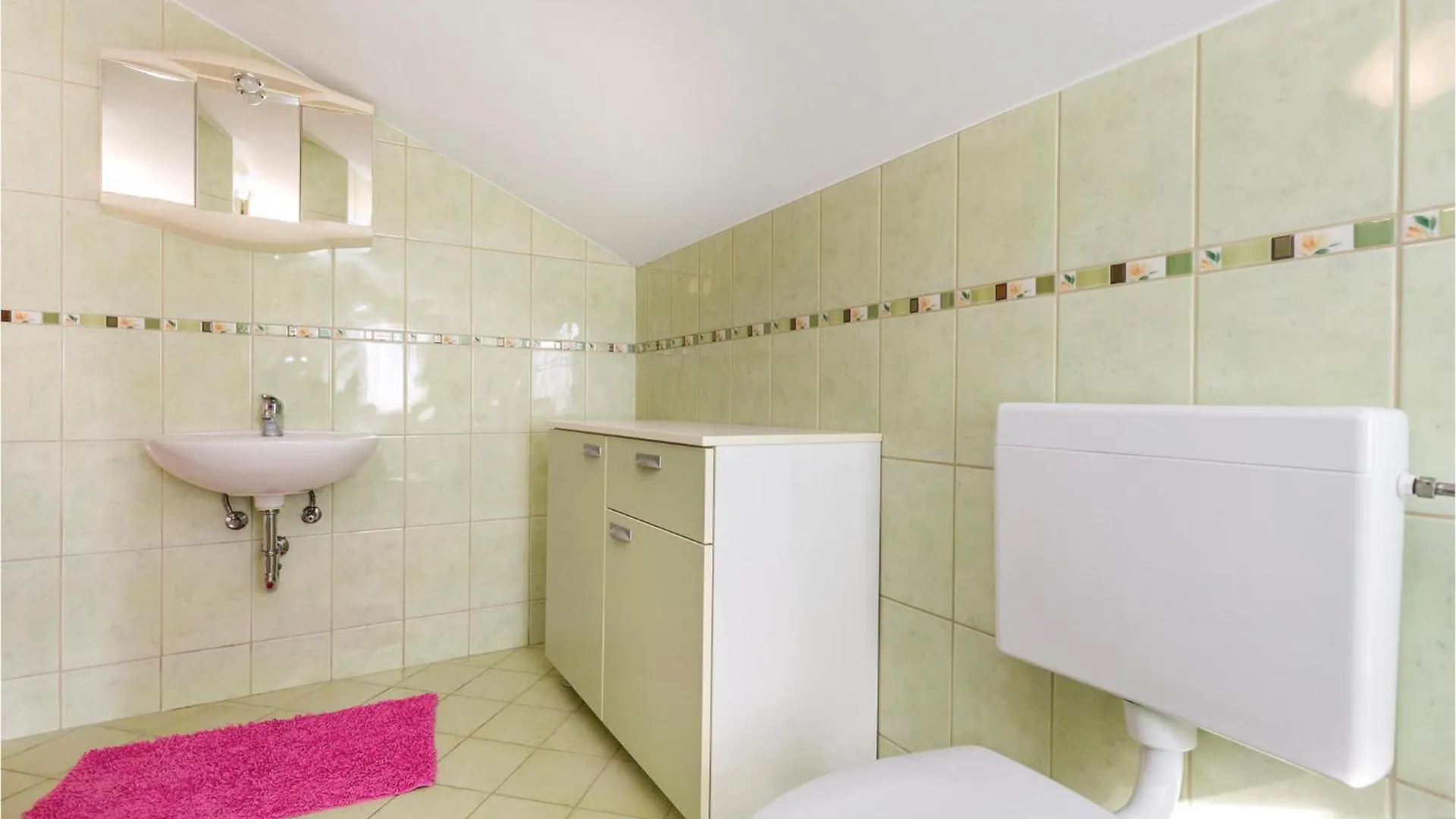 Amazing Apartment In Supetarska Draga With Wifi