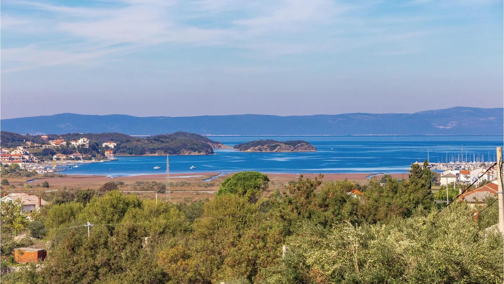 Amazing Apartment In Supetarska Draga With Wifi 크로아티아