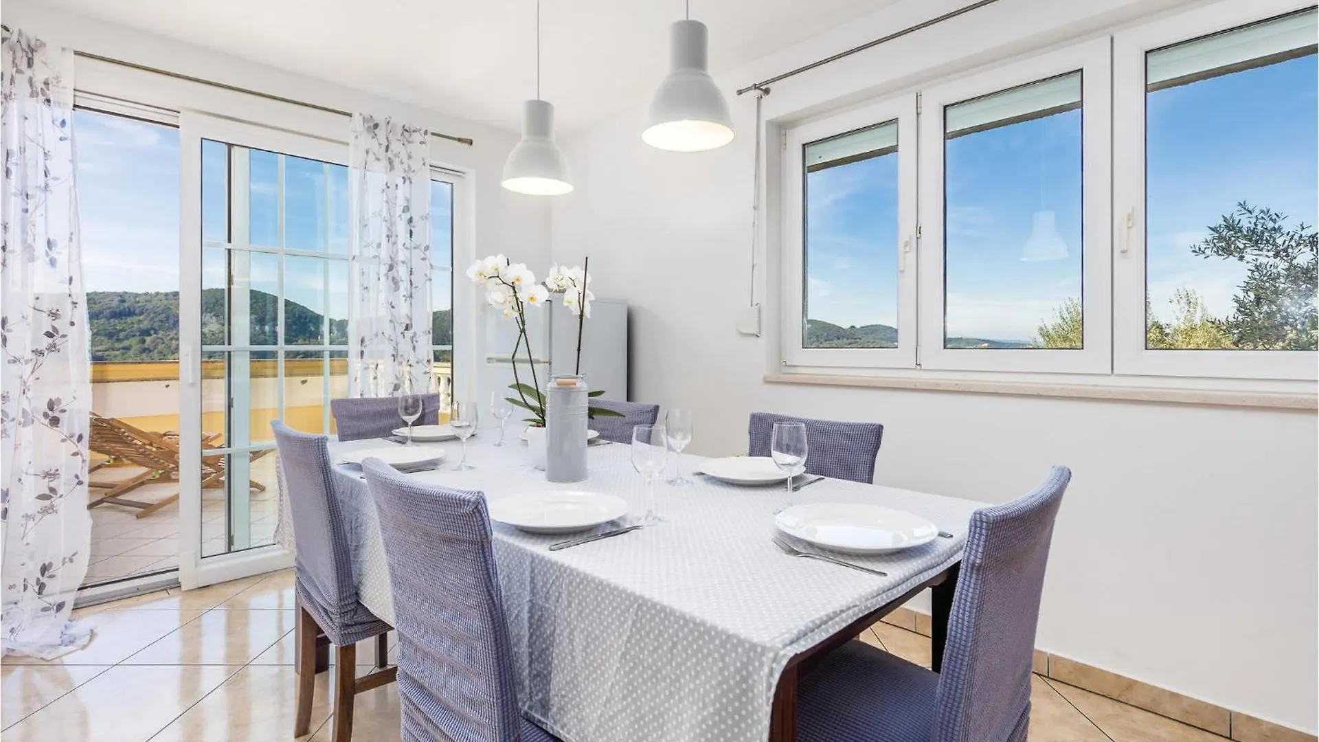 Amazing Apartment In Supetarska Draga With Wifi