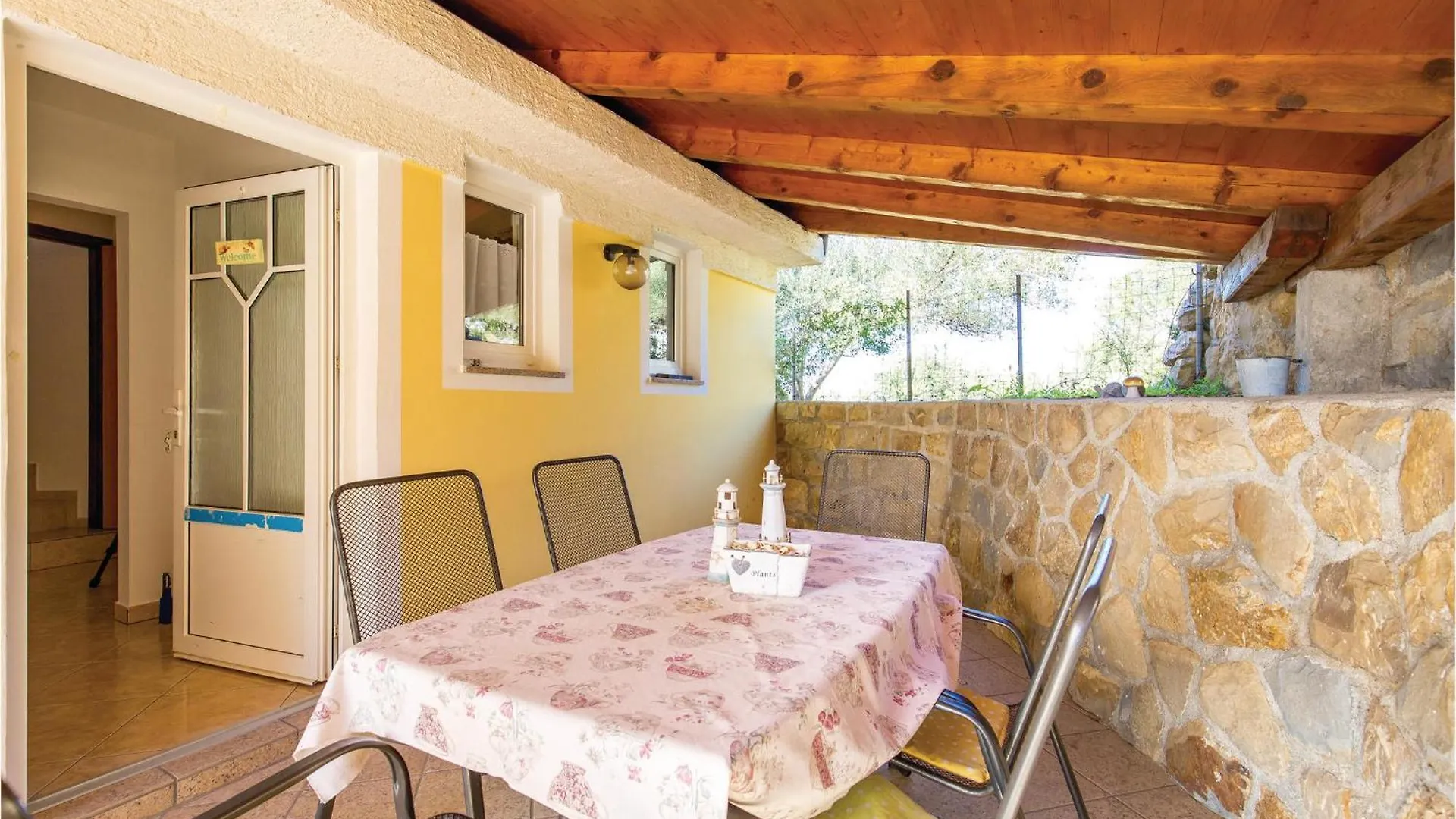 Amazing Apartment In Supetarska Draga With Wifi Hırvatistan