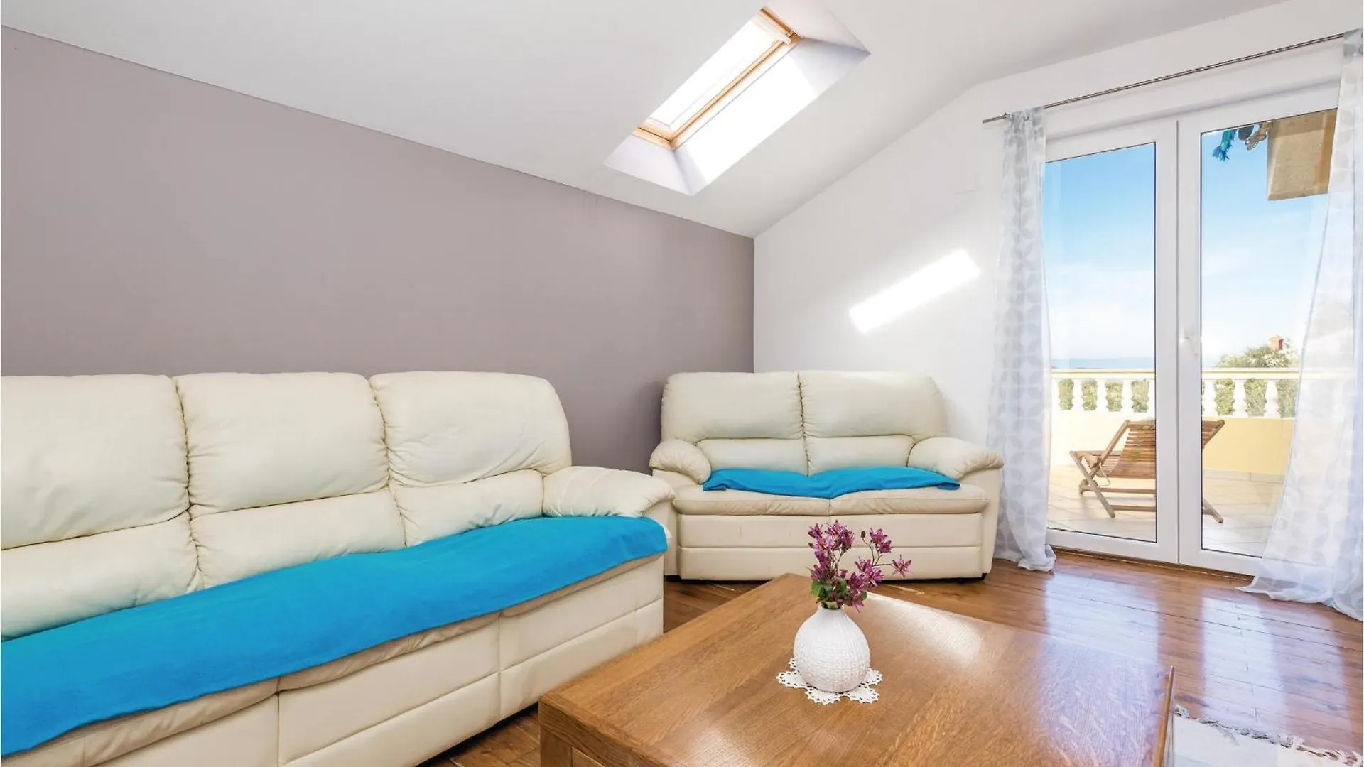 Amazing Apartment In Supetarska Draga With Wifi